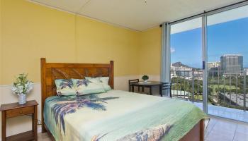 Inn On The Park condo # 2013, Honolulu, Hawaii - photo 1 of 17