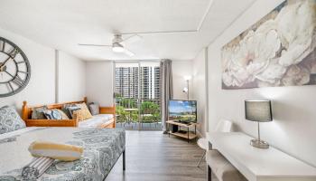 Inn On The Park condo # 706, Honolulu, Hawaii - photo 1 of 16
