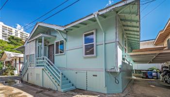 1946 Pauoa Road Nuuanu-lower, Honolulu home - photo 2 of 23 1946 Pauoa Road Nuuanu-lower, Honolulu home - photo 2 of 23