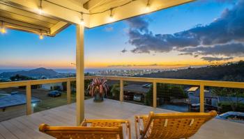 1947  Alaeloa Street Waialae Nui Rdge, Diamond Head home - photo 2 of 25