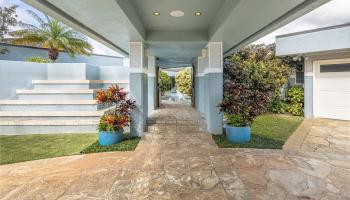 1980  Laukahi St Waialae Iki, Diamond Head home - photo 2 of 25