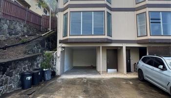 1983 10th Ave Honolulu - Rental - photo 1 of 15