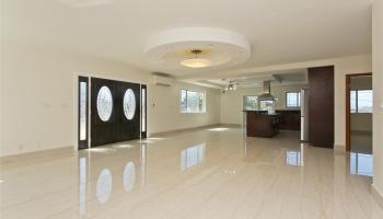 2004  Skyline Drive Kamehameha Heights, Honolulu home - photo 2 of 25