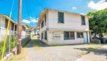 2007 Kalihi St Kalihi-upper, Honolulu home - photo 2 of 25 2007 Kalihi St Kalihi-upper, Honolulu home - photo 2 of 25