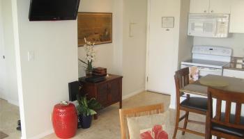 201 Ohua Ave Honolulu - Rental - photo 3 of 8