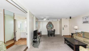 Waikiki Banyan condo # 1913-I, Honolulu, Hawaii - photo 6 of 21