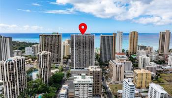 Waikiki Banyan condo # 2105, Honolulu, Hawaii - photo 5 of 21