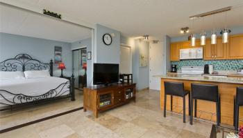 Waikiki Banyan condo # 2107, Honolulu, Hawaii - photo 6 of 18