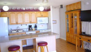 Waikiki Banyan condo # 2112 Mauka, Honolulu, Hawaii - photo 3 of 25