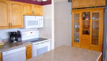 Waikiki Banyan condo # 2112 Mauka, Honolulu, Hawaii - photo 4 of 25