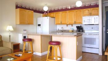 Waikiki Banyan condo # 2112 Mauka, Honolulu, Hawaii - photo 6 of 25