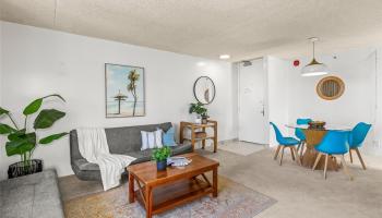 Waikiki Banyan condo # 2114-2, Honolulu, Hawaii - photo 6 of 25