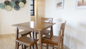 Waikiki Banyan condo # 2213 T1  Makai, Honolulu, Hawaii - photo 5 of 9