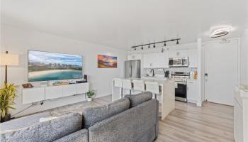 Waikiki Banyan condo # 2312, Honolulu, Hawaii - photo 2 of 20