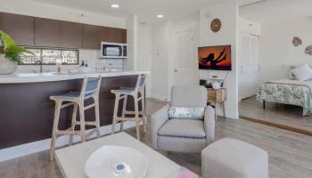 Waikiki Banyan condo # 3101 T2 (NUC), Honolulu, Hawaii - photo 4 of 13