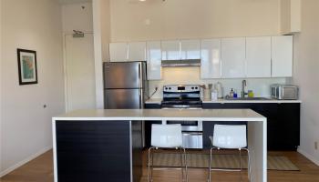 201 Ohua Ave Honolulu - Rental - photo 4 of 16