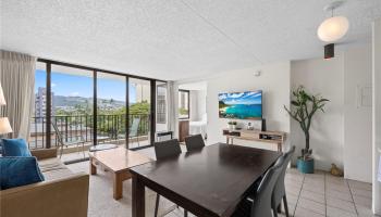Waikiki Banyan condo # 611, Honolulu, Hawaii - photo 1 of 25