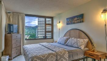 Waikiki Banyan condo # 803, Honolulu, Hawaii - photo 4 of 23