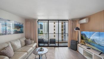 Waikiki Banyan condo # 906, Honolulu, Hawaii - photo 4 of 25