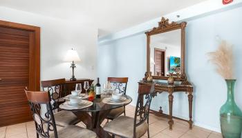 Waikiki Banyan condo # T1-1813, Honolulu, Hawaii - photo 2 of 25