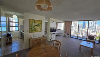 Waikiki Banyan condo # T1-2114, Honolulu, Hawaii - photo 3 of 15