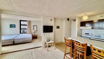 Waikiki Banyan condo # T1-3202, Honolulu, Hawaii - photo 6 of 16