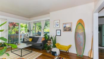 2015C Round Top Drive Makiki Heights, Honolulu home - photo 3 of 15 2015C Round Top Drive Makiki Heights, Honolulu home - photo 3 of 15
