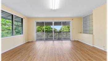 2027  Hillcrest Street Kamehameha Heights, Honolulu home - photo 4 of 23