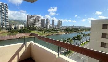 2029 Ala Wai Blvd Honolulu - Rental - photo 2 of 15