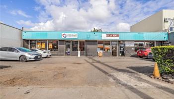 2046 N King St Honolulu Oahu commercial real estate photo1 of 25