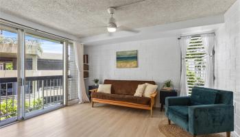 Nuuanu Towers condo # 304, Honolulu, Hawaii - photo 1 of 25