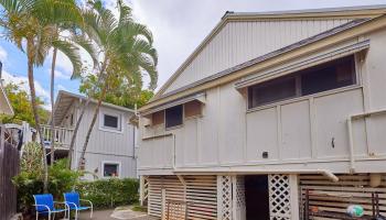 206  Madeira Street Punchbowl Area, Honolulu home - photo 3 of 17