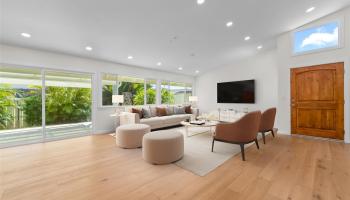 2067  Laukahi Street Waialae Iki, Diamond Head home - photo 3 of 24