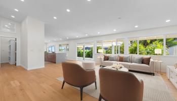 2067  Laukahi Street Waialae Iki, Diamond Head home - photo 4 of 24