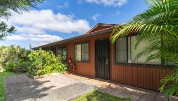 2069 California Ave Wahiawa - Rental - photo 2 of 25