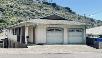 2075 Palolo Ave Palolo, Diamond Head home - photo 2 of 17 2075 Palolo Ave Palolo, Diamond Head home - photo 2 of 17