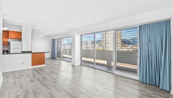 Twin Towers The condo # B113, Honolulu, Hawaii - photo 1 of 20