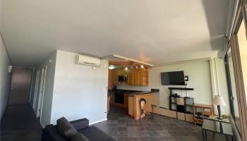 2092 Kuhio Ave Honolulu - Rental - photo 4 of 10