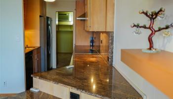 La Casa condo # 805, Honolulu, Hawaii - photo 3 of 11