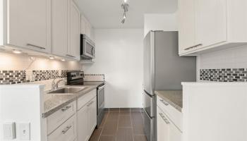 2092 Kuhio Ave Honolulu - Rental - photo 1 of 24