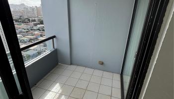 2100 Date St Honolulu - Rental - photo 2 of 9
