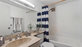 Twenty One Hundred condo # 703, Honolulu, Hawaii - photo 5 of 24