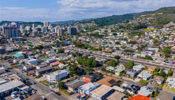 2110  Beretania Street Moiliili, Honolulu home - photo 5 of 11