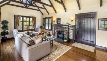 2110  Kakela Place Manoa-lower, Honolulu home - photo 2 of 25