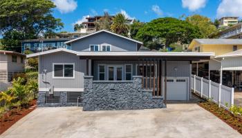 2112 Mahalo Street Alewa Heights, Honolulu home - photo 1 of 25 2112 Mahalo Street Alewa Heights, Honolulu home - photo 1 of 25