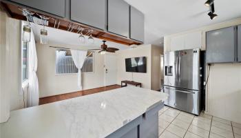 2115 10th Ave Palolo, Diamond Head home - photo 5 of 19 2115 10th Ave Palolo, Diamond Head home - photo 5 of 19