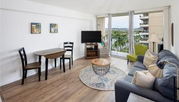 Hale Moani condo # 1003, Honolulu, Hawaii - photo 2 of 20