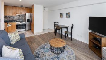 Hale Moani condo # 1003, Honolulu, Hawaii - photo 5 of 20