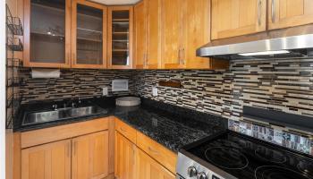 Hale Moani condo # 1003, Honolulu, Hawaii - photo 6 of 20