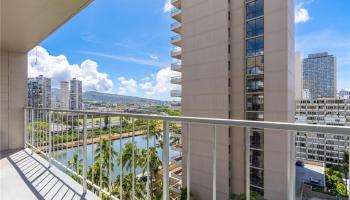 Hale Moani condo # 1201, Honolulu, Hawaii - photo 6 of 16